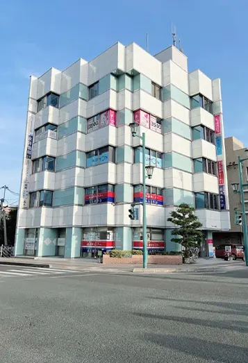 【3】東広島芸術文化ホール　くららの向かいのビルの4階にあります