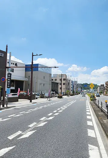 【1】和歌山市駅を起点に、国道26号線に続いて42号線を南下します。