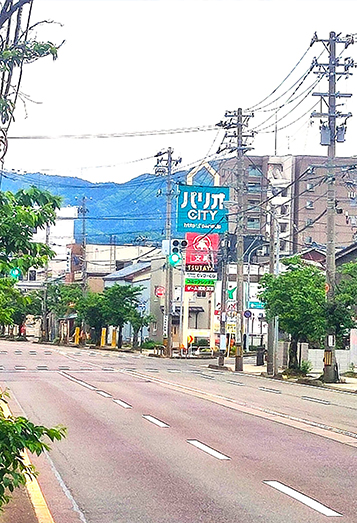 【3】近くにパリオCITYがあります、お買い物ついでにお越しいただけます